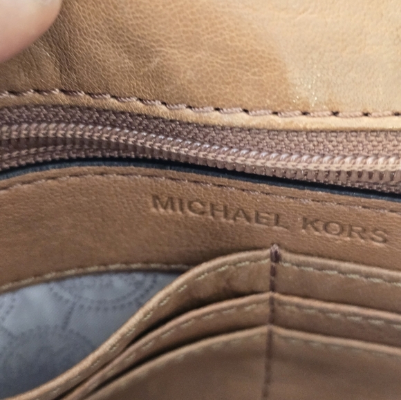 Michael Kors Fulton Brown Leather Crossbody Bag Leather Gold Chain Strap Dustbag - Picture 14 of 16